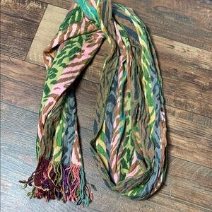 Tolani 100% viscose scarf